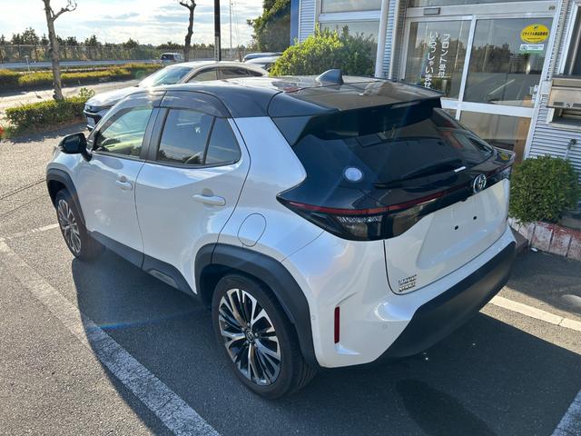 ヤリスクロス ハイブリッドZ 冠水歴車ナビバックカメラ禁煙車セーフティセンスプリクラッシュセーフティークルーズコントロールスマートキー2本Pスタート前席シートヒーターオートマチックハイビームハイブリッド車ドラレコ純正アルミイモビ付(13枚目)