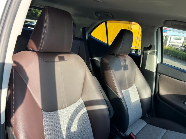 ヤリスクロス ハイブリッドZ 冠水歴車ナビバックカメラ禁煙車セーフティセンスプリクラッシュセーフティークルーズコントロールスマートキー2本Pスタート前席シートヒーターオートマチックハイビームハイブリッド車ドラレコ純正アルミイモビ付(42枚目)