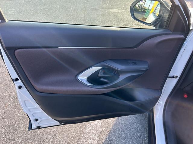 ヤリスクロス ハイブリッドZ 冠水歴車ナビバックカメラ禁煙車セーフティセンスプリクラッシュセーフティークルーズコントロールスマートキー2本Pスタート前席シートヒーターオートマチックハイビームハイブリッド車ドラレコ純正アルミイモビ付(46枚目)