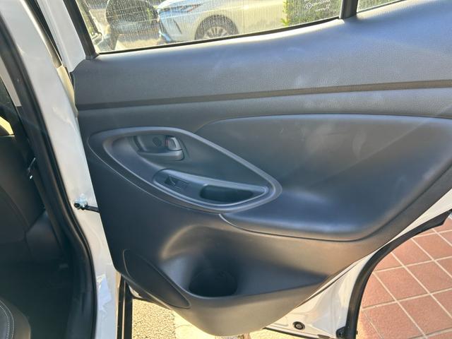 ヤリスクロス ハイブリッドZ 冠水歴車ナビバックカメラ禁煙車セーフティセンスプリクラッシュセーフティークルーズコントロールスマートキー2本Pスタート前席シートヒーターオートマチックハイビームハイブリッド車ドラレコ純正アルミイモビ付(56枚目)