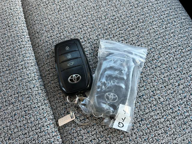 ヤリスクロス ハイブリッドZ 冠水歴車ナビバックカメラ禁煙車セーフティセンスプリクラッシュセーフティークルーズコントロールスマートキー2本Pスタート前席シートヒーターオートマチックハイビームハイブリッド車ドラレコ純正アルミイモビ付(80枚目)