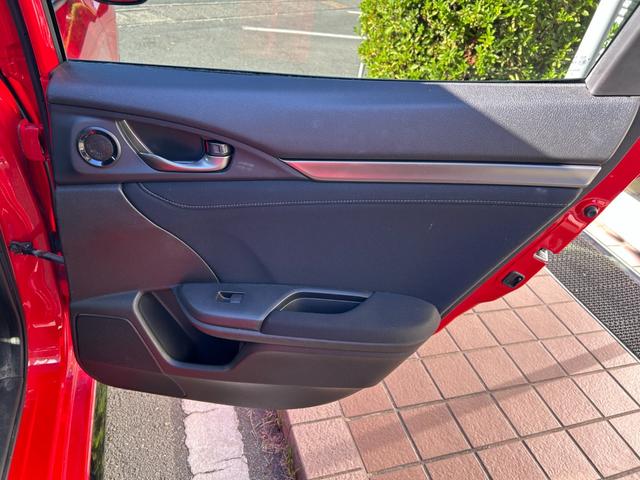 �w��H���ۗL���Ă���A�Ԍ��������_���܂ň��S���Ă��C��������������𐮂��Ă���܂��B