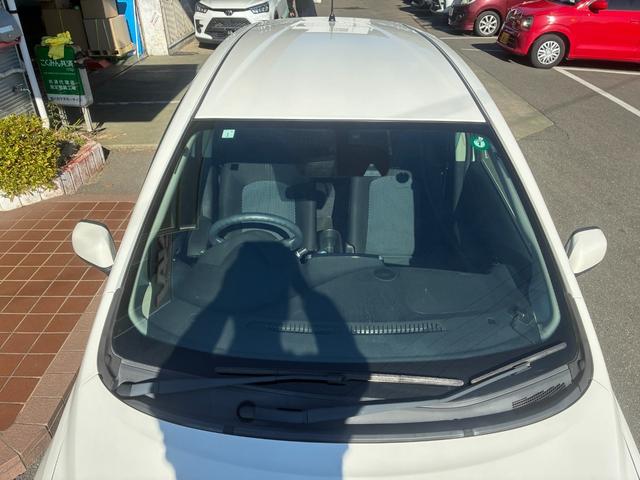 ノート Ｘ　ＤＩＧ－Ｓ　エマージェンシーブレーキパッケージ　ナビＴＶバックカメラアラウンドビューモニターＥＴＣ車載器禁煙車エマージェンシーブレーキ自動防眩式ルームミラーヒーター付ドアミラーホワイトパールスマートキーＰスタートイモビ衝突安全ボディースペアタイヤ付（30枚目）