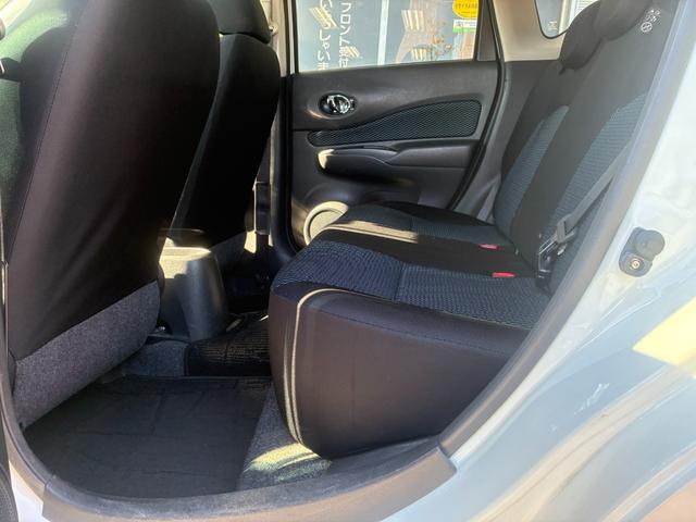 ノート Ｘ　ＤＩＧ－Ｓ　エマージェンシーブレーキパッケージ　ナビＴＶバックカメラアラウンドビューモニターＥＴＣ車載器禁煙車エマージェンシーブレーキ自動防眩式ルームミラーヒーター付ドアミラーホワイトパールスマートキーＰスタートイモビ衝突安全ボディースペアタイヤ付（54枚目）