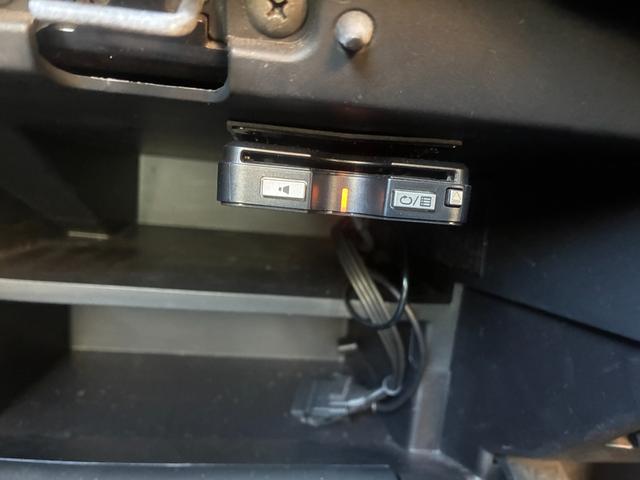 ノート Ｘ　ＤＩＧ－Ｓ　エマージェンシーブレーキパッケージ　ナビＴＶバックカメラアラウンドビューモニターＥＴＣ車載器禁煙車エマージェンシーブレーキ自動防眩式ルームミラーヒーター付ドアミラーホワイトパールスマートキーＰスタートイモビ衝突安全ボディースペアタイヤ付（79枚目）