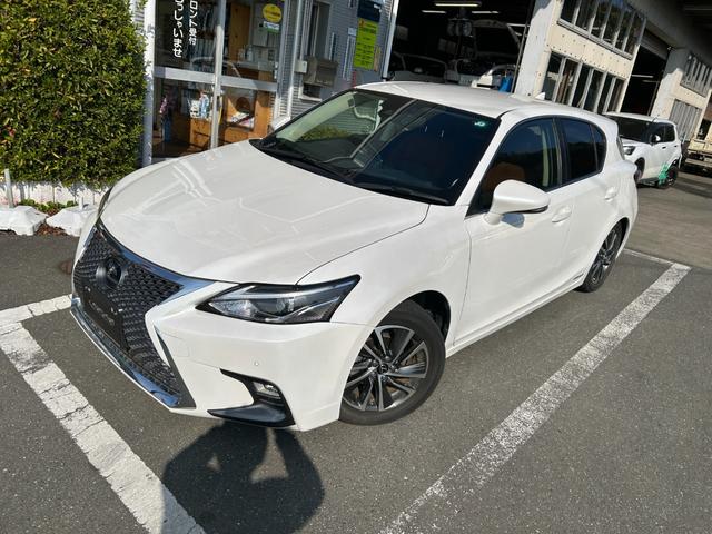 ＣＴ ＣＴ２００ｈ　バージョンＣ　冠水歴車ナビＴＶバックカメラＥＴＣ車載器ＢＴオーディオ対応セーフティセンスリクラッシュセーフティー禁煙車ドライブレコーダーパドルシフトクルコンスマートキー２本オートマチックハイビーム前席シートヒーター（2枚目）