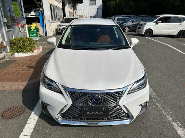 ＣＴ ＣＴ２００ｈ　バージョンＣ　冠水歴車ナビＴＶバックカメラＥＴＣ車載器ＢＴオーディオ対応セーフティセンスリクラッシュセーフティー禁煙車ドライブレコーダーパドルシフトクルコンスマートキー２本オートマチックハイビーム前席シートヒーター（4枚目）