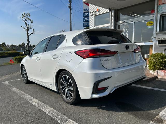 ＣＴ ＣＴ２００ｈ　バージョンＣ　冠水歴車ナビＴＶバックカメラＥＴＣ車載器ＢＴオーディオ対応セーフティセンスリクラッシュセーフティー禁煙車ドライブレコーダーパドルシフトクルコンスマートキー２本オートマチックハイビーム前席シートヒーター（12枚目）