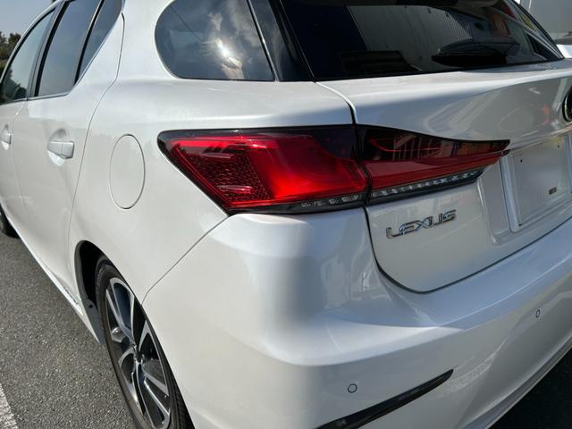 ＣＴ ＣＴ２００ｈ　バージョンＣ　冠水歴車ナビＴＶバックカメラＥＴＣ車載器ＢＴオーディオ対応セーフティセンスリクラッシュセーフティー禁煙車ドライブレコーダーパドルシフトクルコンスマートキー２本オートマチックハイビーム前席シートヒーター（22枚目）