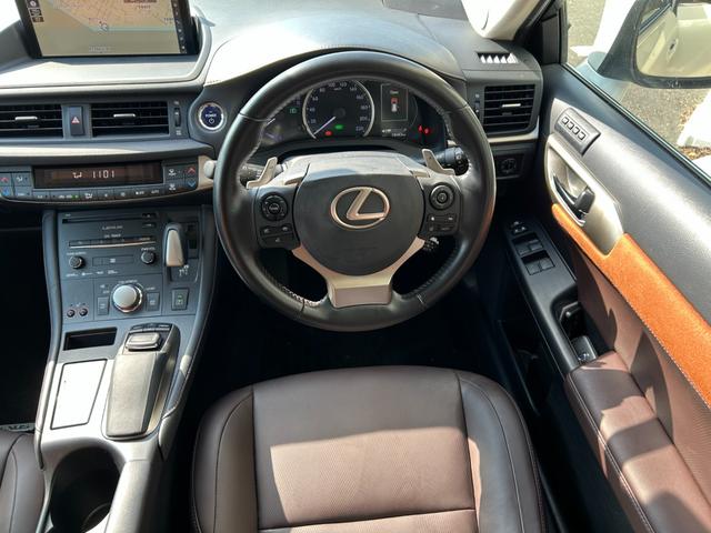 ＣＴ ＣＴ２００ｈ　バージョンＣ　冠水歴車ナビＴＶバックカメラＥＴＣ車載器ＢＴオーディオ対応セーフティセンスリクラッシュセーフティー禁煙車ドライブレコーダーパドルシフトクルコンスマートキー２本オートマチックハイビーム前席シートヒーター（62枚目）