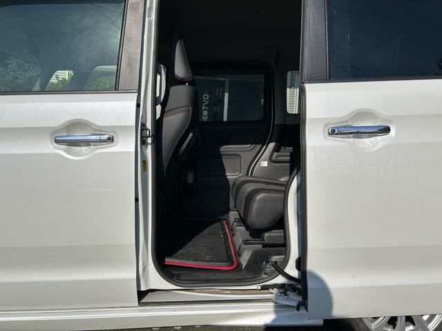 スペーシアカスタム ハイブリッドＸＳターボ　冠水歴車ＥＴＣ車載器インタークーラーターボ運転席シートヒーターパドルシフトパワーアウトレットスマートキー２本Ｐスタートイモビライザー付禁煙車バックカメラ付衝突安全ボディー衝突軽減ブレーキ無し（51枚目）