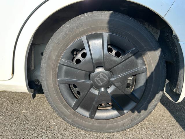 フィットハイブリッド ベースグレード 禁煙車ワンオーナーメンテナンスノート取説スペアキー付ハイブリッド車ナビTVドライブレコーダーETC車載器付ACPSPWキーレスエントリーフル装備衝突安全ボディークルーズコントロール(31枚目)