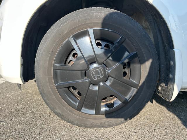 フィットハイブリッド ベースグレード 禁煙車ワンオーナーメンテナンスノート取説スペアキー付ハイブリッド車ナビTVドライブレコーダーETC車載器付ACPSPWキーレスエントリーフル装備衝突安全ボディークルーズコントロール(32枚目)