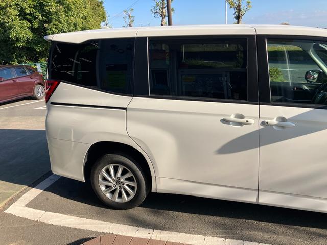 ノア Ｇ　冠水歴車４ＷＤナビバックカメラＢＴオーディオ対応ＥＴＣ２．０セーフティセンス衝突軽減ブレーキプリクラッシュセーフティーオートマチックハイビームスマートキーＰスタート禁煙レーダークルコン３列シート８名乗（5枚目）