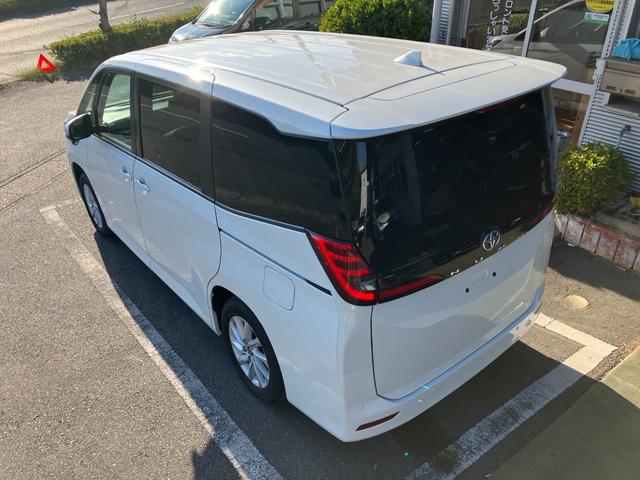 ノア Ｇ　冠水歴車４ＷＤナビバックカメラＢＴオーディオ対応ＥＴＣ２．０セーフティセンス衝突軽減ブレーキプリクラッシュセーフティーオートマチックハイビームスマートキーＰスタート禁煙レーダークルコン３列シート８名乗（9枚目）