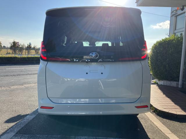 ノア Ｇ　冠水歴車４ＷＤナビバックカメラＢＴオーディオ対応ＥＴＣ２．０セーフティセンス衝突軽減ブレーキプリクラッシュセーフティーオートマチックハイビームスマートキーＰスタート禁煙レーダークルコン３列シート８名乗（14枚目）