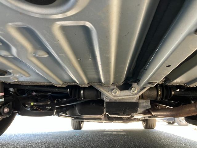 ノア Ｇ　冠水歴車４ＷＤナビバックカメラＢＴオーディオ対応ＥＴＣ２．０セーフティセンス衝突軽減ブレーキプリクラッシュセーフティーオートマチックハイビームスマートキーＰスタート禁煙レーダークルコン３列シート８名乗（21枚目）