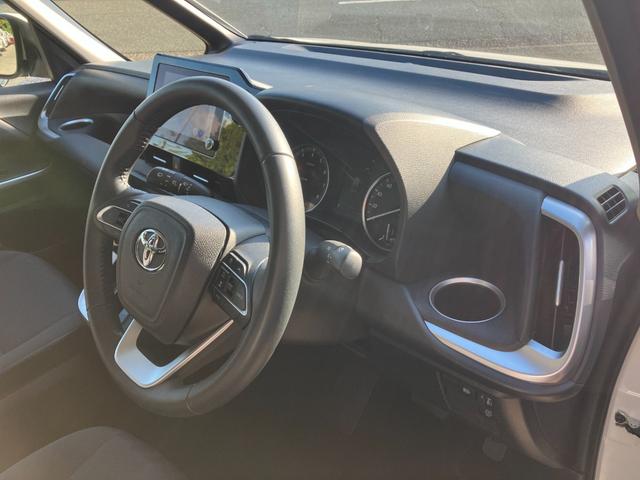 ノア Ｇ　冠水歴車４ＷＤナビバックカメラＢＴオーディオ対応ＥＴＣ２．０セーフティセンス衝突軽減ブレーキプリクラッシュセーフティーオートマチックハイビームスマートキーＰスタート禁煙レーダークルコン３列シート８名乗（39枚目）