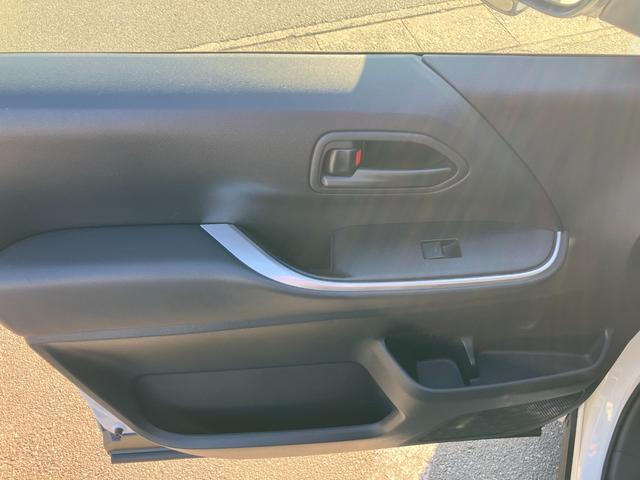 ノア Ｇ　冠水歴車４ＷＤナビバックカメラＢＴオーディオ対応ＥＴＣ２．０セーフティセンス衝突軽減ブレーキプリクラッシュセーフティーオートマチックハイビームスマートキーＰスタート禁煙レーダークルコン３列シート８名乗（43枚目）