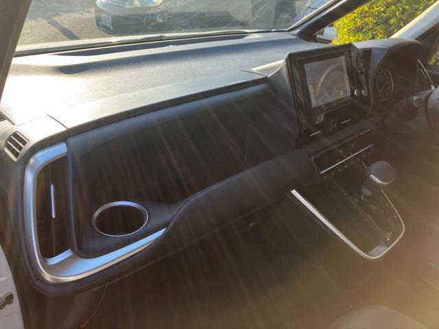 ノア Ｇ　冠水歴車４ＷＤナビバックカメラＢＴオーディオ対応ＥＴＣ２．０セーフティセンス衝突軽減ブレーキプリクラッシュセーフティーオートマチックハイビームスマートキーＰスタート禁煙レーダークルコン３列シート８名乗（44枚目）