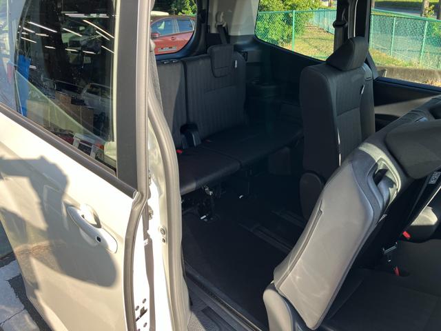 ノア Ｇ　冠水歴車４ＷＤナビバックカメラＢＴオーディオ対応ＥＴＣ２．０セーフティセンス衝突軽減ブレーキプリクラッシュセーフティーオートマチックハイビームスマートキーＰスタート禁煙レーダークルコン３列シート８名乗（70枚目）