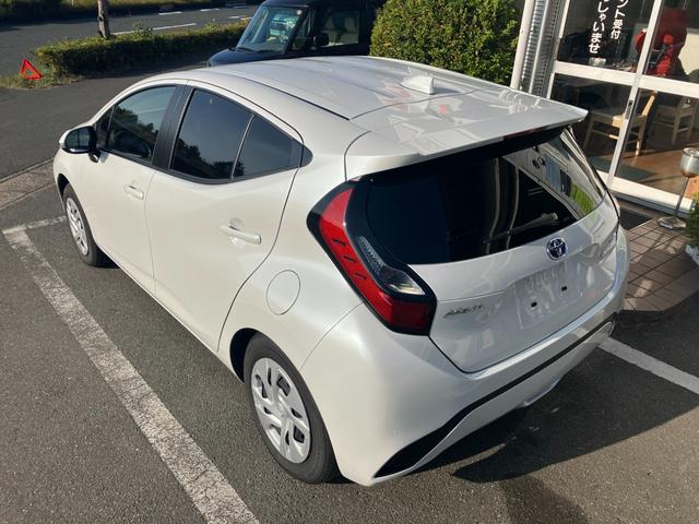 アクア Ｘ　冠水歴車ナビバックカメラＢＴオーディオ対応ＥＴＣ車載器セーフティセンス衝突軽減ブレーキプリクラッシュセーフティースマートキーＰスタート禁煙車ＡＣ１００Ｖ電源オートマチックハイビームクルーズコントロール（14枚目）