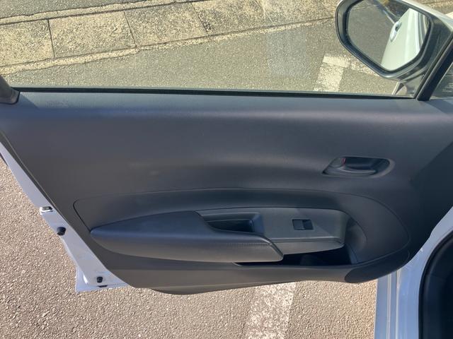 アクア Ｘ　冠水歴車ナビバックカメラＢＴオーディオ対応ＥＴＣ車載器セーフティセンス衝突軽減ブレーキプリクラッシュセーフティースマートキーＰスタート禁煙車ＡＣ１００Ｖ電源オートマチックハイビームクルーズコントロール（43枚目）