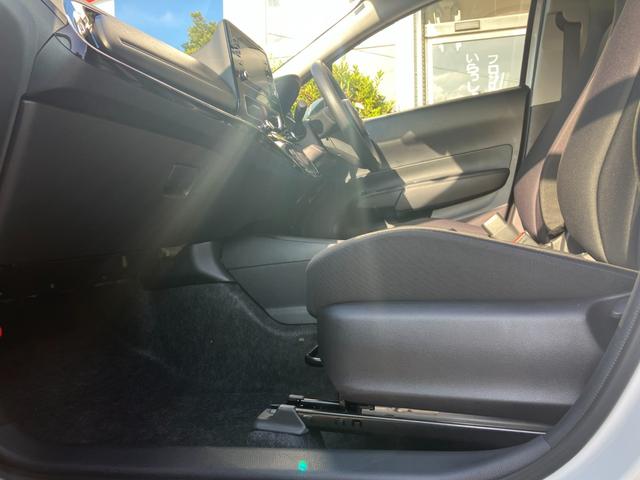 アクア Ｘ　冠水歴車ナビバックカメラＢＴオーディオ対応ＥＴＣ車載器セーフティセンス衝突軽減ブレーキプリクラッシュセーフティースマートキーＰスタート禁煙車ＡＣ１００Ｖ電源オートマチックハイビームクルーズコントロール（46枚目）