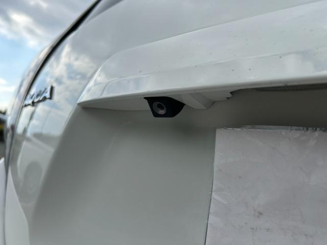 アクア Ｇ　ナビＴＶバックカメラＥＴＣ車載器スマートキー２本Ｐスタートイモビライザー禁煙車スペアタイヤ付純正アルミ革巻きハンドル衝突安全ボディーリヤスポイラーハイブリッド車ホワイトパール電格ミラーオートエアコン付（27枚目）