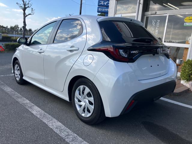 ヤリス X 冠水歴車ナビバックカメラBTオーディオ対応ETC車載器スマートキーPスタートホワイトパール禁煙車レンタカー歴セーフティセンス衝突軽減ブレーキプリクラッシュセーフティー踏間違防止オートマチックハイビーム(5枚目)