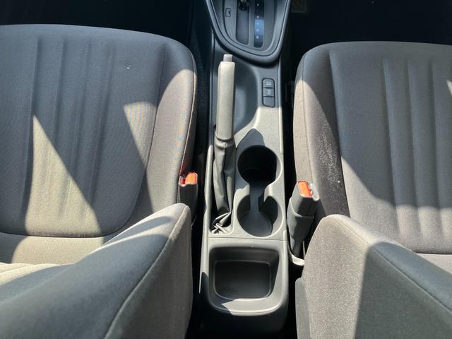 ヤリス X 冠水歴車ナビバックカメラBTオーディオ対応ETC車載器スマートキーPスタートホワイトパール禁煙車レンタカー歴セーフティセンス衝突軽減ブレーキプリクラッシュセーフティー踏間違防止オートマチックハイビーム(45枚目)