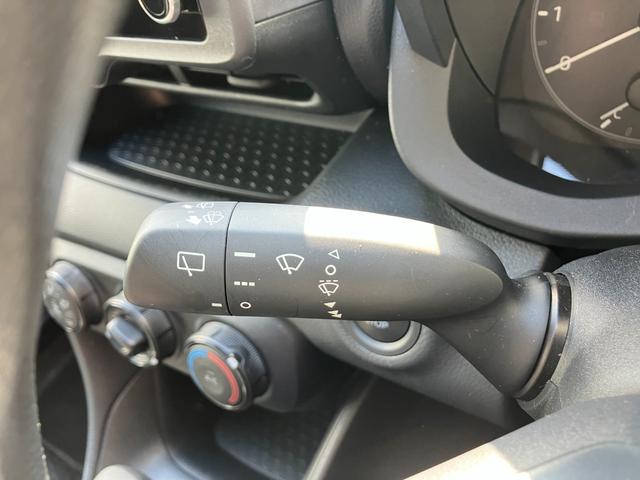 ヤリス X 冠水歴車ナビバックカメラBTオーディオ対応ETC車載器スマートキーPスタートホワイトパール禁煙車レンタカー歴セーフティセンス衝突軽減ブレーキプリクラッシュセーフティー踏間違防止オートマチックハイビーム(47枚目)