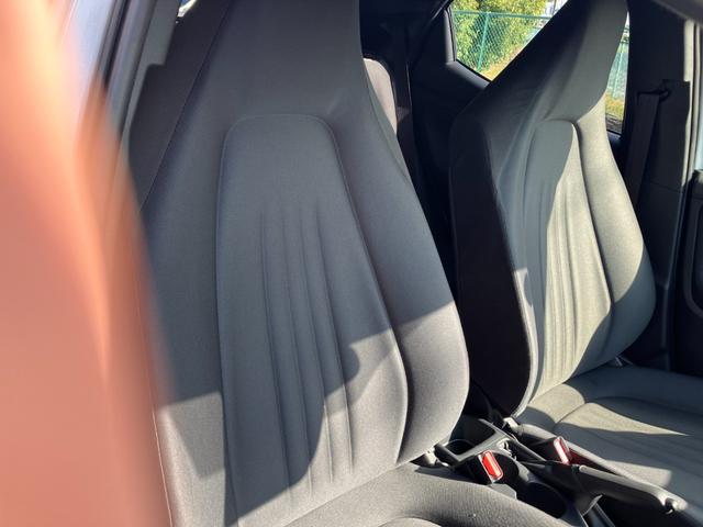 ヤリス X 冠水歴車ナビバックカメラBTオーディオ対応ETC車載器スマートキーPスタートホワイトパール禁煙車レンタカー歴セーフティセンス衝突軽減ブレーキプリクラッシュセーフティー踏間違防止オートマチックハイビーム(54枚目)