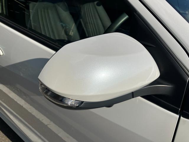 ヤリス Ｘ　冠水歴車ナビバックカメラ全方位モニターＢＴ対応ＥＴＣ車載器スマートキーＰスタートパール白禁煙車レンタカー歴セーフティセンス衝突軽減ブレーキプリクラッシュセーフティー踏み間違防止オートマチックハイビーム（29枚目）