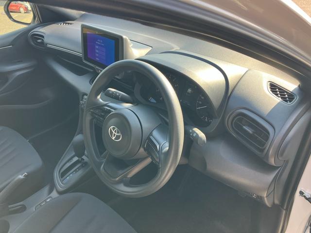 ヤリス Ｘ　冠水歴車ナビバックカメラ全方位モニターＢＴ対応ＥＴＣ車載器スマートキーＰスタートパール白禁煙車レンタカー歴セーフティセンス衝突軽減ブレーキプリクラッシュセーフティー踏み間違防止オートマチックハイビーム（38枚目）