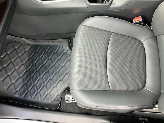 RAV4 ハイブリッドG 冠水歴車ナビTV全方位モニターETC2.0セーフティセンスプリクラッシュセーフティーレーダークルーズコントロール禁煙車ステアリングヒータースマートキーオートマチックハイビームハイブリッド車ドラレコ付(42枚目)