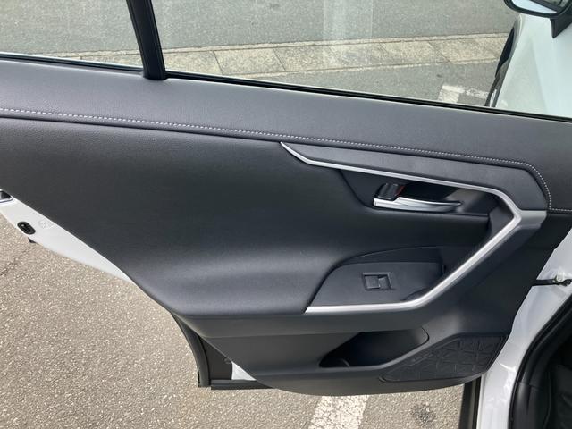 RAV4 ハイブリッドG 冠水歴車ナビTV全方位モニターETC2.0セーフティセンスプリクラッシュセーフティーレーダークルーズコントロール禁煙車ステアリングヒータースマートキーオートマチックハイビームハイブリッド車ドラレコ付(45枚目)