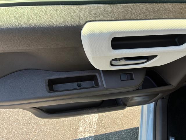 N-BOX L 冠水歴車ナビTVバックカメラBT対応ETC車載器センシング衝突軽減ブレーキアダプティブクルコン禁煙車ドライブレコーダー前席シートヒーター両側パワースライドドアメンテノート取説スマートキー2本ドラレコ付(43枚目)