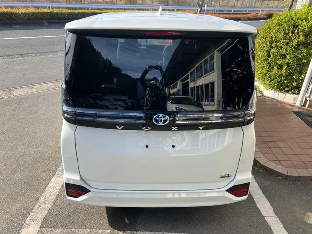 ヴォクシー ハイブリッドＳ－Ｚ　冠水歴車ナビＴＶバックカメラ全方位モニターリヤフリップダウンモニタセーフティーセンスプリクラッシュセーフティーレーダークルコンスマートキー２本Ｐスタートイモビ禁煙車ＥＴＣ２．０両側パワスラＬＥＤヘッド（13枚目）