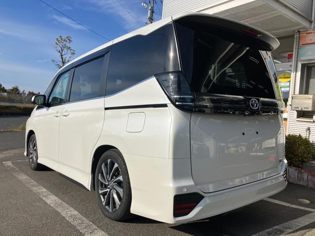 ヴォクシー ハイブリッドＳ－Ｚ　冠水歴車ナビＴＶバックカメラ全方位モニターリヤフリップダウンモニタセーフティーセンスプリクラッシュセーフティーレーダークルコンスマートキー２本Ｐスタートイモビ禁煙車ＥＴＣ２．０両側パワスラＬＥＤヘッド（14枚目）