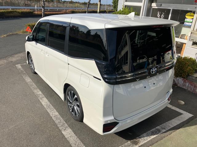 ヴォクシー ハイブリッドＳ－Ｚ　冠水歴車ナビＴＶバックカメラ全方位モニターリヤフリップダウンモニタセーフティーセンスプリクラッシュセーフティーレーダークルコンスマートキー２本Ｐスタートイモビ禁煙車ＥＴＣ２．０両側パワスラＬＥＤヘッド（15枚目）