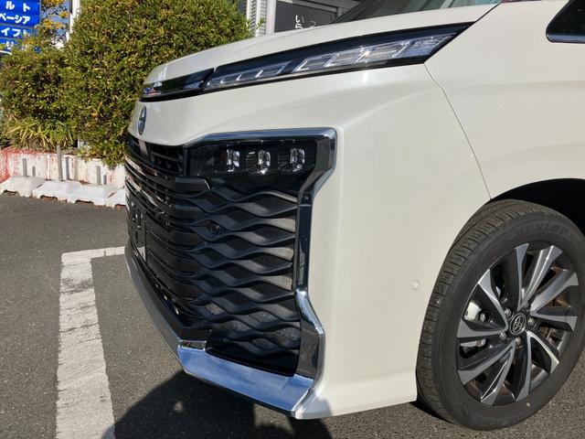 ヴォクシー ハイブリッドＳ－Ｚ　冠水歴車ナビＴＶバックカメラ全方位モニターリヤフリップダウンモニタセーフティーセンスプリクラッシュセーフティーレーダークルコンスマートキー２本Ｐスタートイモビ禁煙車ＥＴＣ２．０両側パワスラＬＥＤヘッド（18枚目）