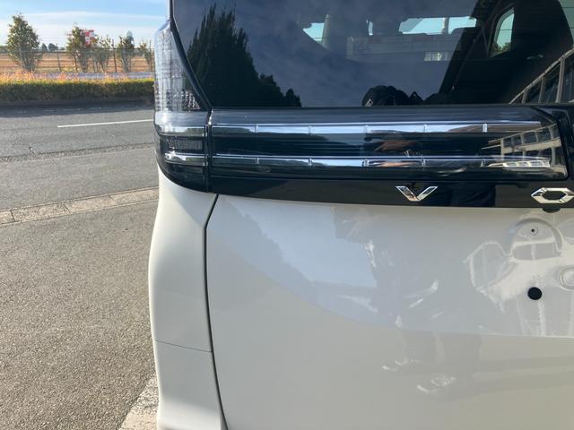 ヴォクシー ハイブリッドＳ－Ｚ　冠水歴車ナビＴＶバックカメラ全方位モニターリヤフリップダウンモニタセーフティーセンスプリクラッシュセーフティーレーダークルコンスマートキー２本Ｐスタートイモビ禁煙車ＥＴＣ２．０両側パワスラＬＥＤヘッド（23枚目）