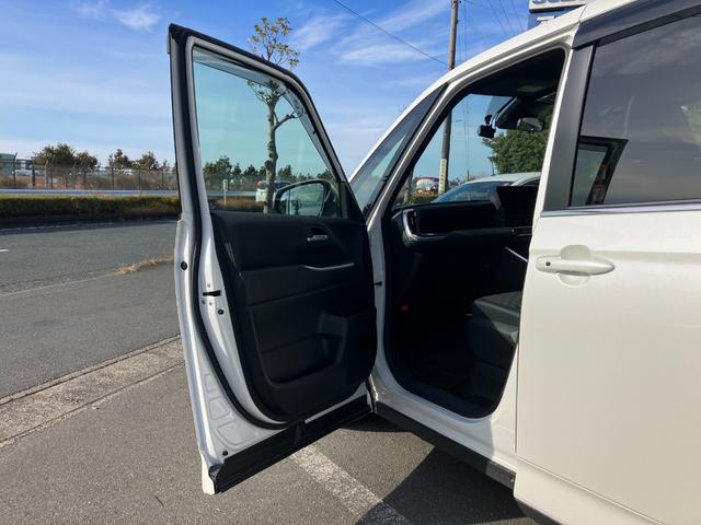 ヴォクシー ハイブリッドＳ－Ｚ　冠水歴車ナビＴＶバックカメラ全方位モニターリヤフリップダウンモニタセーフティーセンスプリクラッシュセーフティーレーダークルコンスマートキー２本Ｐスタートイモビ禁煙車ＥＴＣ２．０両側パワスラＬＥＤヘッド（45枚目）