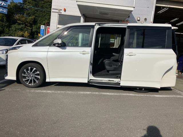 ヴォクシー ハイブリッドＳ－Ｚ　冠水歴車ナビＴＶバックカメラ全方位モニターリヤフリップダウンモニタセーフティーセンスプリクラッシュセーフティーレーダークルコンスマートキー２本Ｐスタートイモビ禁煙車ＥＴＣ２．０両側パワスラＬＥＤヘッド（49枚目）