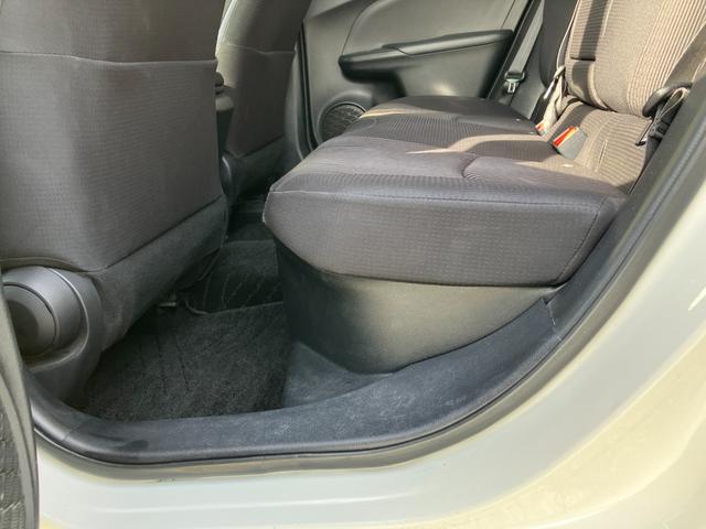 プリウス Ｓセーフティプラス　冠水歴車ナビＴＶバックカメラＢＴ対応ＥＴＣ車載器セーフティセンスプリクラッシュセーフティーレーダークルーズコントロールスマートキーＰスタートイモビ禁煙車オートマチックハイビームドラレコパール白（52枚目）