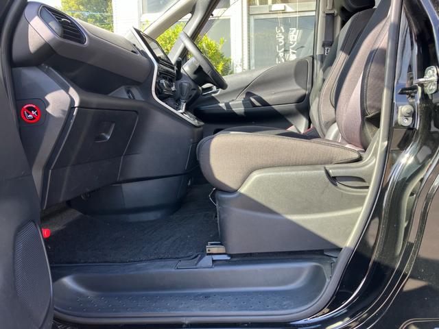 セレナ ハイウェイスター 冠水歴車ワンオーナーナビTVCDDVDBT対応アラウンドビューモニター両側パワスラエマージェンシーブレーキプロパイロット禁煙車アダプティブクルーズコントロールスマートキー2本メンテノート取説ドラレコ付(46枚目)