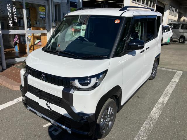 デリカミニ Ｇ　プレミアム　冠水歴車ナビＴＶバックカメラアラウンドビューモニターＢＴオーディオ対応エマージェンシーブレーキ禁煙車イパイロットアダプティブクルコンスマートキー２本Ｐスタート両側パワスラ前席シートステアリングヒーター（2枚目）