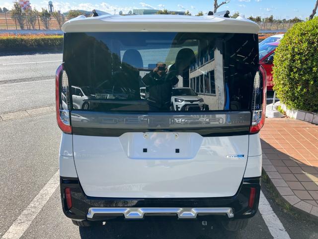 デリカミニ Ｇ　プレミアム　冠水歴車ナビＴＶバックカメラアラウンドビューモニターＢＴオーディオ対応エマージェンシーブレーキ禁煙車イパイロットアダプティブクルコンスマートキー２本Ｐスタート両側パワスラ前席シートステアリングヒーター（11枚目）