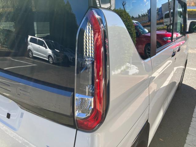 デリカミニ Ｇ　プレミアム　冠水歴車ナビＴＶバックカメラアラウンドビューモニターＢＴオーディオ対応エマージェンシーブレーキ禁煙車イパイロットアダプティブクルコンスマートキー２本Ｐスタート両側パワスラ前席シートステアリングヒーター（20枚目）